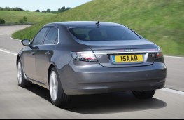 Saab 9-5 back